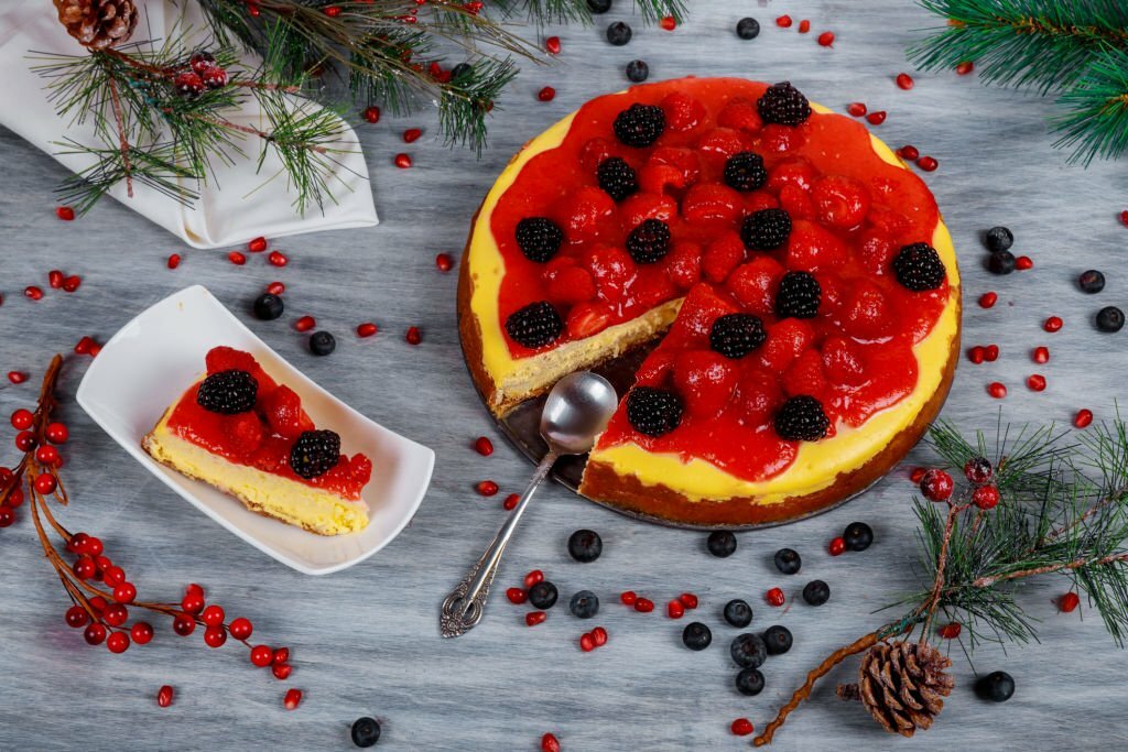 Cheesecake de frutas vermelhas como sobremesa da ceia de natal